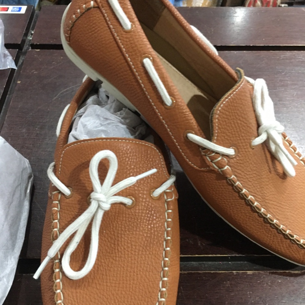 Phat Classic loafer slip on moccasin men’s size 10.5
